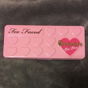 Too faced pallet